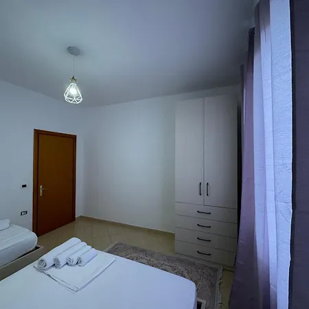 Laerti's Appartamento Vlorë